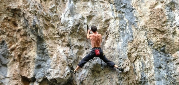 Skill vs. Strength Training in Rock Climbing
